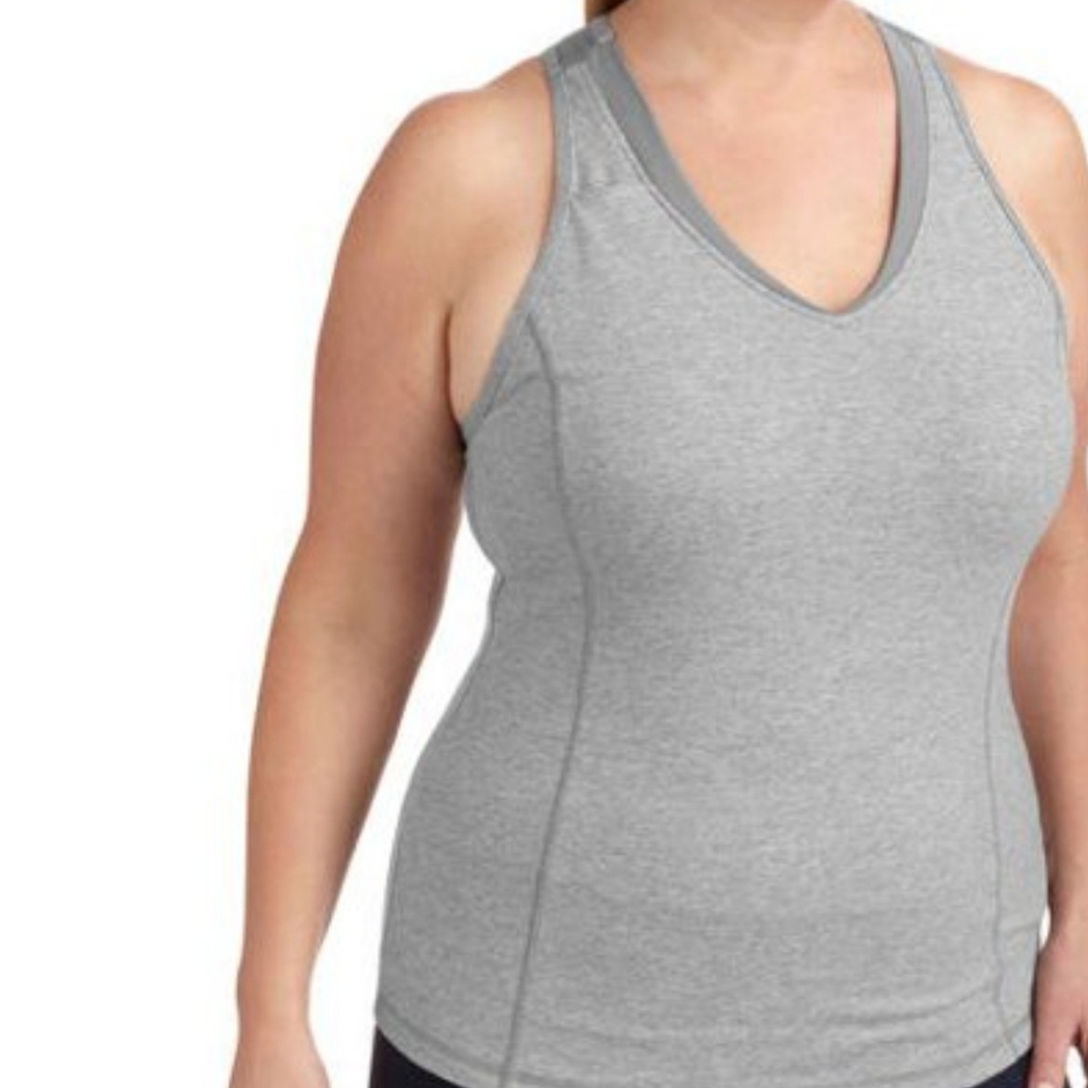 Danskin Now Gray Tank Top Size XXL.